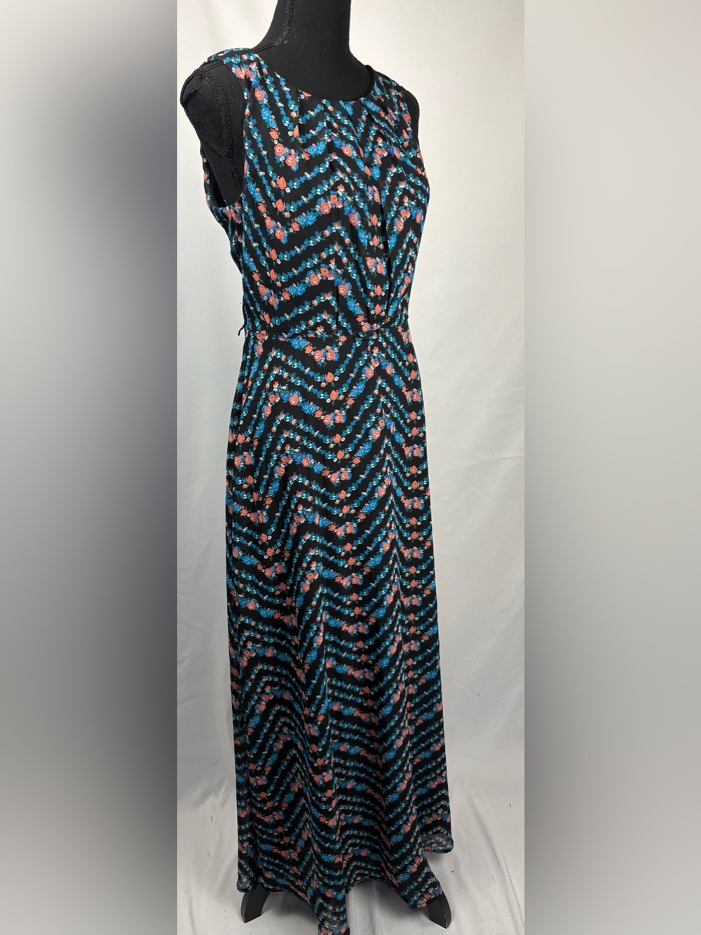 R&K Black Maxi Dress with Coral & Blue Floral Chevron Print Size 6